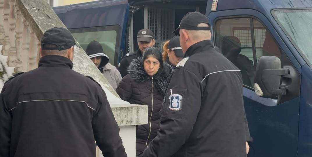 Районният съд в Свищов осъди Анита Вачкова и Детелин Аврамов за жестокост към животни